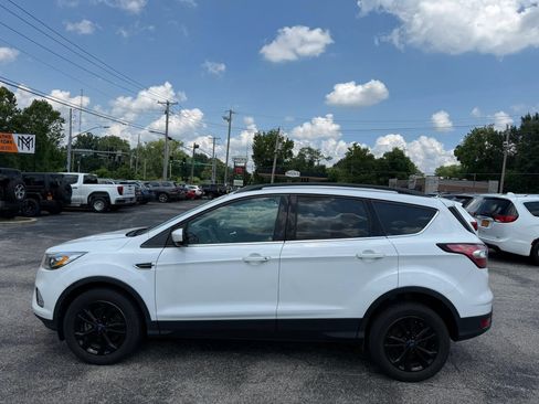 Used 2018 Ford Escape SEL AWD/4WD image 2