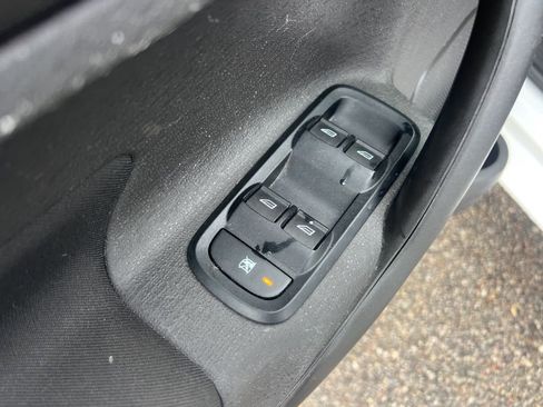 Used 2015 Ford Fiesta SE image 20