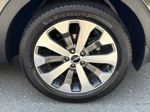 Used 2022 Kia Telluride SX AWD/4WD image 11