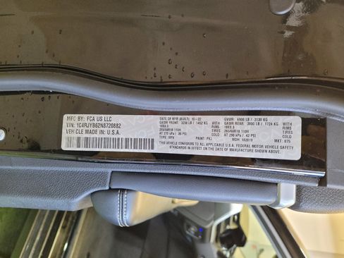 Used 2022 Jeep Grand Cherokee Limited 4xe w/ Luxury Tech Group II image 33