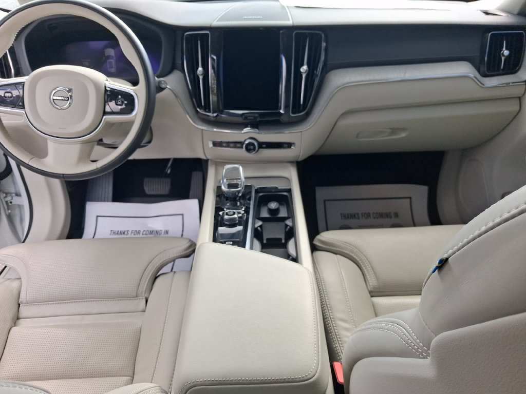 Used 2024 Volvo XC60 B5 Ultimate w/ Protection Package Premier AWD/4WD image 29