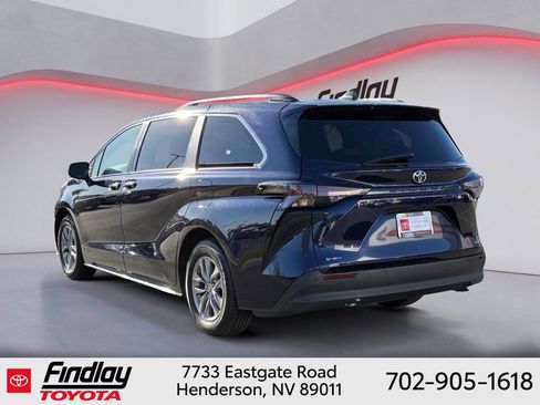 Certified 2026 Toyota Sienna XLE FWD image 2
