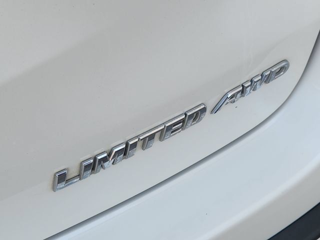 Used 2019 Toyota Highlander Limited Platinum AWD/4WD image 10