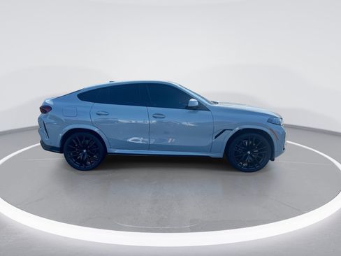 Used 2026 BMW X6 xDrive40i AWD/4WD image 10