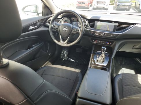 Used 2018 Buick Regal Preferred w/ Driver Confidence Package #1 image 14