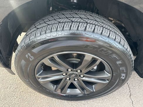 Used 2021 Ford F150 Lariat w/ Equipment Group 502A High image 23