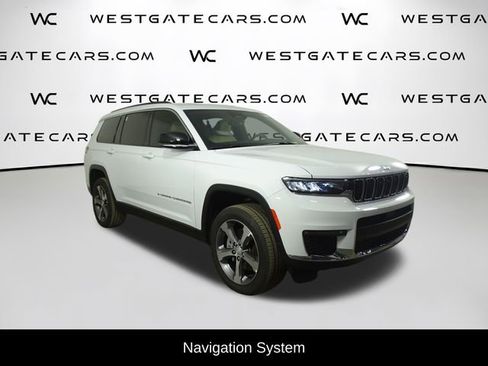 Used 2025 Jeep Grand Cherokee L Limited image 2