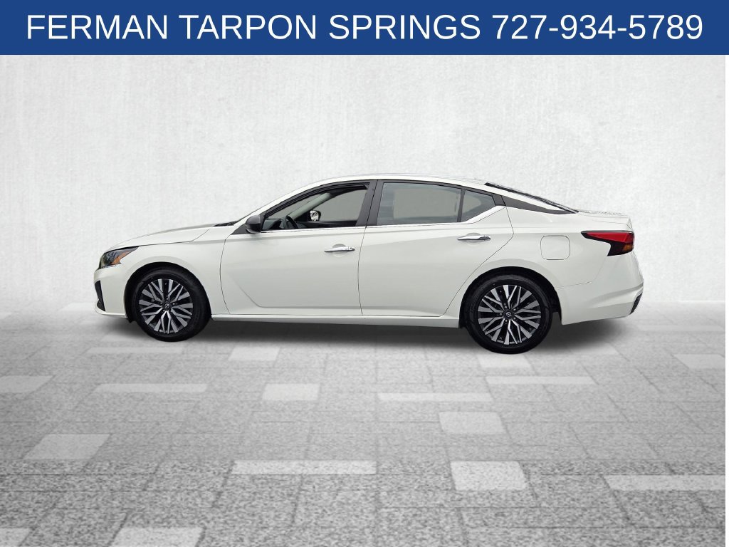 Used 2025 Nissan Altima 2.5 SV FWD image 5