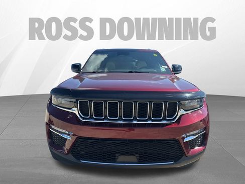 Used 2023 Jeep Grand Cherokee Limited image 2