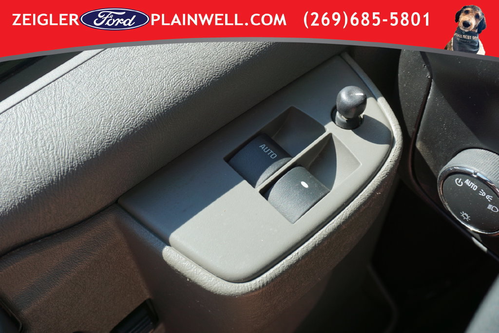 Used 2024 GMC Savana 2500 w/ Driver Convenience Package RWD image 22