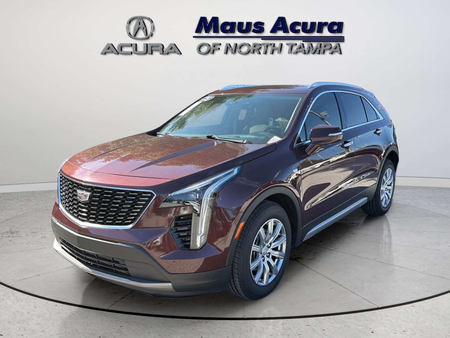 Used 2023 Cadillac XT4 Premium Luxury w/ Technology Package FWD image 4