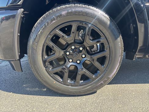 Used 2025 RAM 1500 Laramie w/ Laramie Southwest Edition image 12