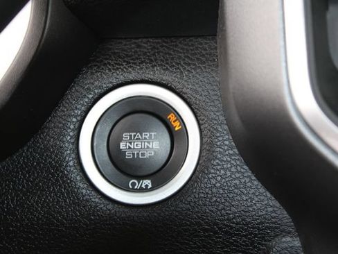 Used 2025 RAM 3500 Big Horn AWD/4WD image 37