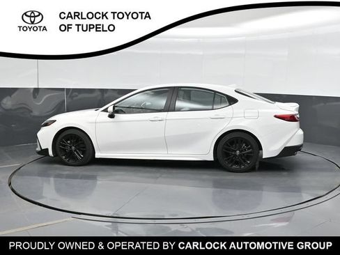 Used 2026 Toyota Camry SE FWD image 10