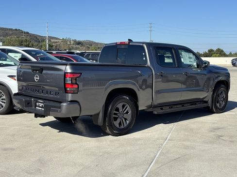 New 2026 Nissan Frontier SV w/ Tow Package image 3