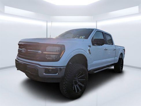 Used 2024 Ford F150 XLT w/ Tow/Haul Package image 7