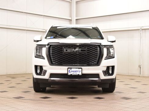 Used 2024 GMC Yukon Denali Ultimate AWD/4WD image 2