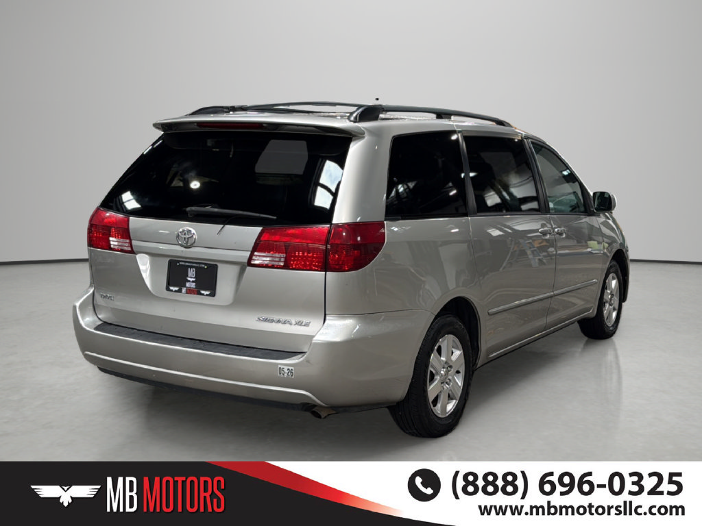Used 2004 Toyota Sienna XLE w/ XLE Pkg 14 FWD image 4