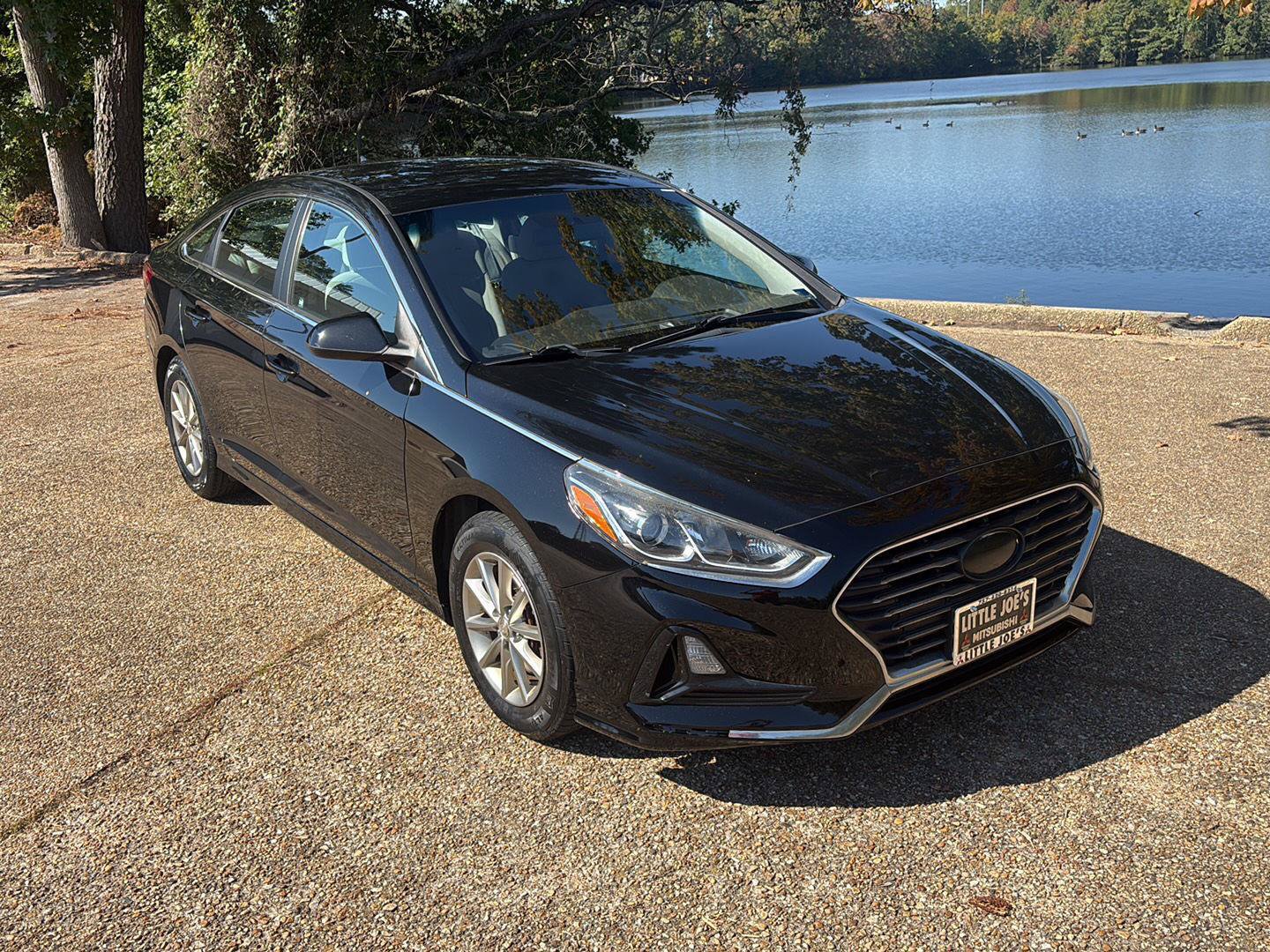 Used 2018 Hyundai Sonata SE FWD image 2