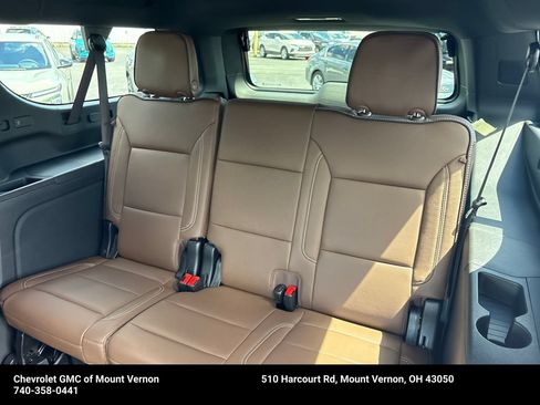 New 2026 Chevrolet Suburban High Country AWD/4WD image 34