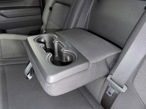 Used 2022 GMC Sierra 1500 Elevation image 32