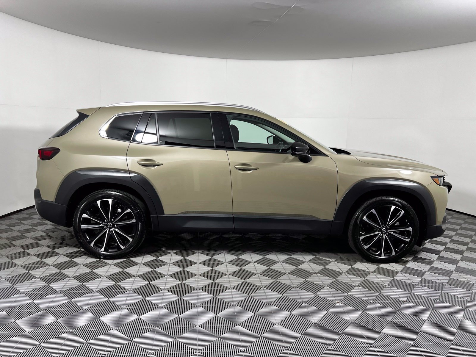 Used 2024 MAZDA CX-50 2.5 Turbo w/ Cargo Package AWD/4WD image 4
