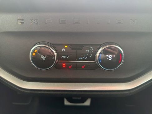 Used 2025 Ford Expedition Max Platinum w/ Driver's Package image 28