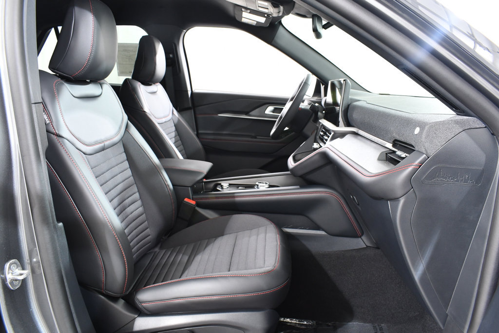 New 2026 Ford Explorer ST-Line w/ ST-Line Street Pack AWD/4WD image 10