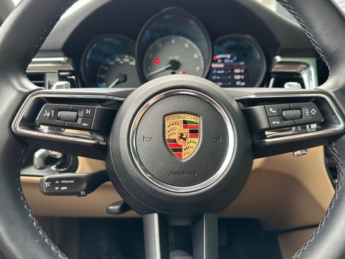 Used 2022 Porsche Macan S image 24