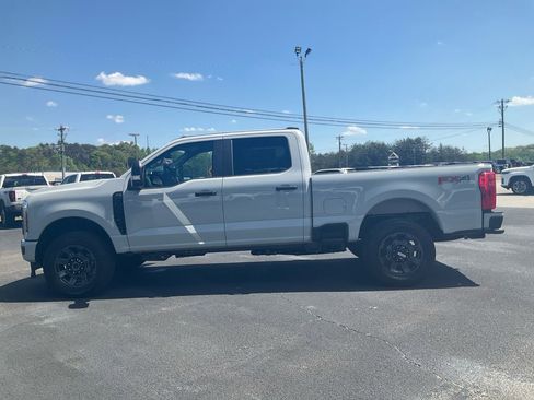 New 2026 Ford F250 XL w/ STX Appearance Package AWD/4WD image 8