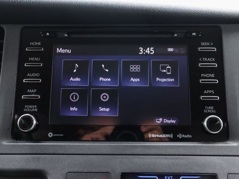 Used 2019 Toyota Sienna LE image 9