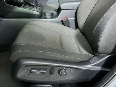 Certified 2024 Honda CR-V EX image 9