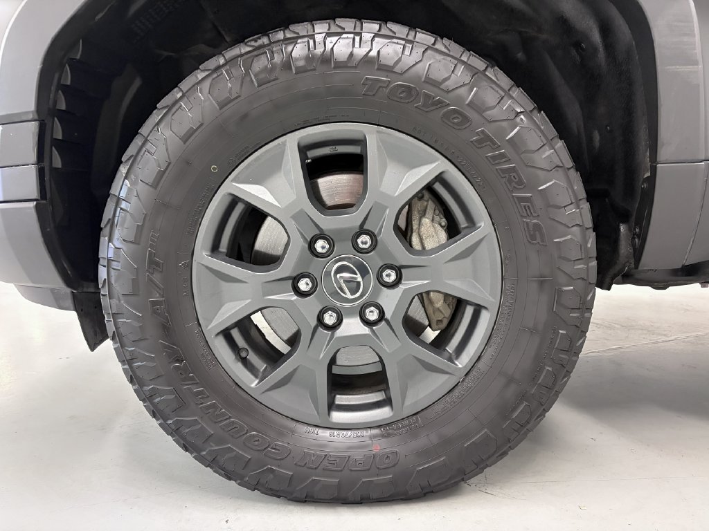 Used 2024 Lexus GX 550 AWD/4WD image 10