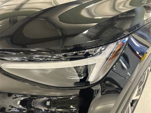 Used 2026 Volvo XC40 B5 Plus w/ Protection Package Premier image 7