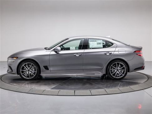 New 2026 Genesis G70 2.5T image 2