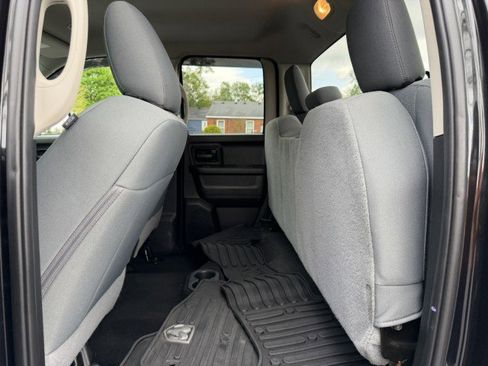 Used 2018 RAM 1500 Express AWD/4WD image 20