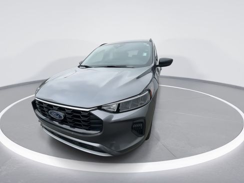 Used 2023 Ford Escape ST-Line w/ Tech Pack #1 image 3