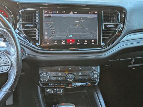 Used 2022 Dodge Durango GT image 11