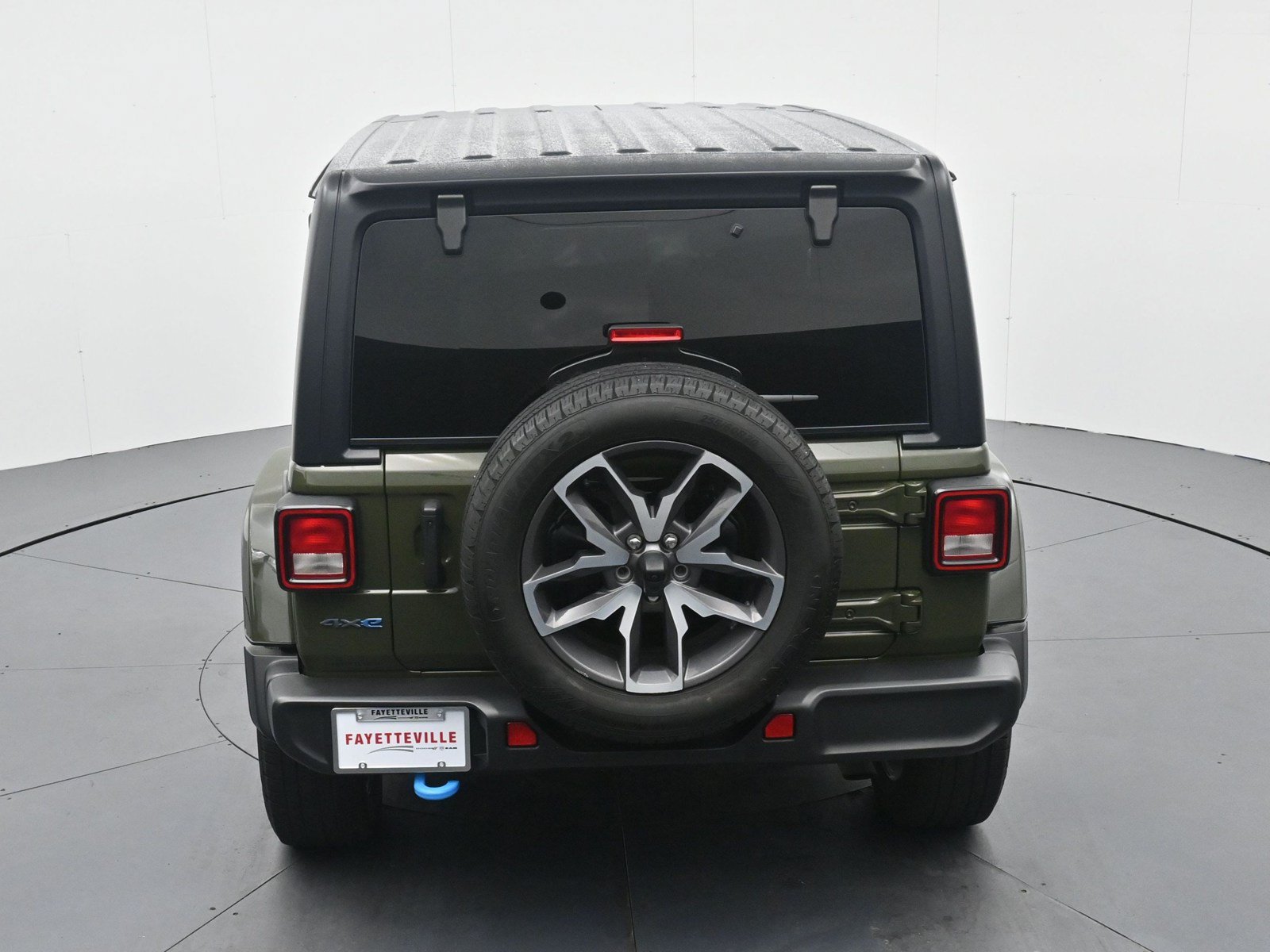 Used 2024 Jeep Wrangler Unlimited w/ Convenience Group AWD/4WD image 22