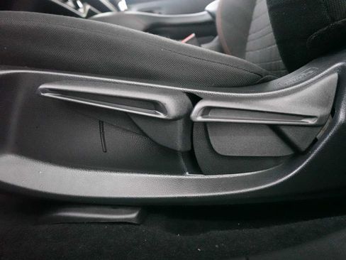 Certified 2025 Honda HR-V Sport image 14