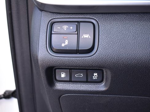 Used 2020 Kia Optima LX image 16