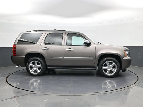 Used 2012 Chevrolet Tahoe LTZ AWD/4WD image 4