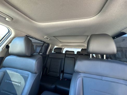 Used 2024 Hyundai Santa Fe Limited image 32