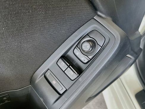 Used 2022 Toyota GR86 RWD image 18