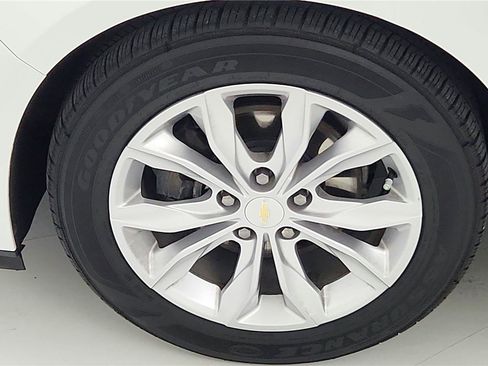 Used 2023 Chevrolet Malibu LT image 42