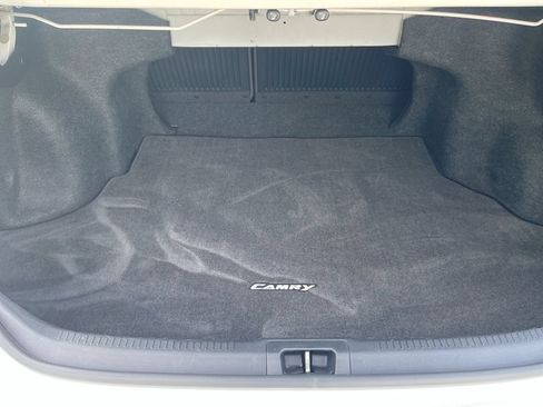 Used 2015 Toyota Camry XSE FWD image 17