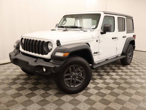 Used 2024 Jeep Wrangler Unlimited Sport AWD/4WD image 1