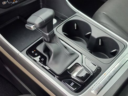 New 2026 Kia Carnival EX FWD image 28