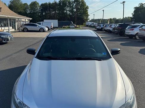 Used 2015 Ford Taurus Police Interceptor AWD image 19