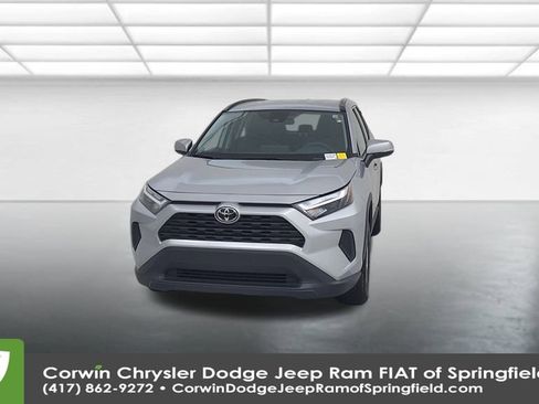 Used 2024 Toyota RAV4 XLE image 5